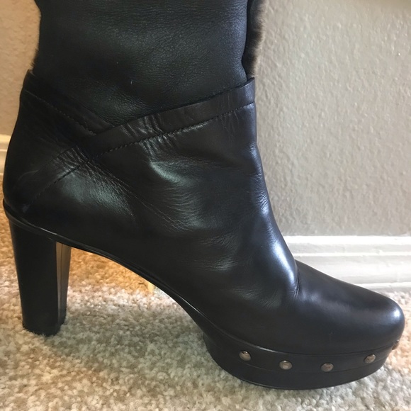 Stuart Weitzman - Women's black leather boots w/ fur - size 9-9.5 - Picture 9 of 10